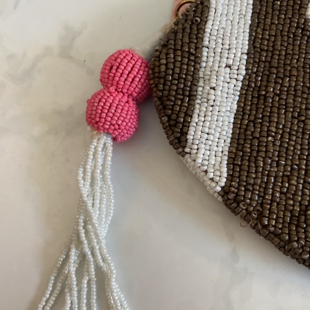 New Glass Beaded Handmade in India Brown Pink Football Shaped Zip Up Pouch Small - Picture 3 of 6